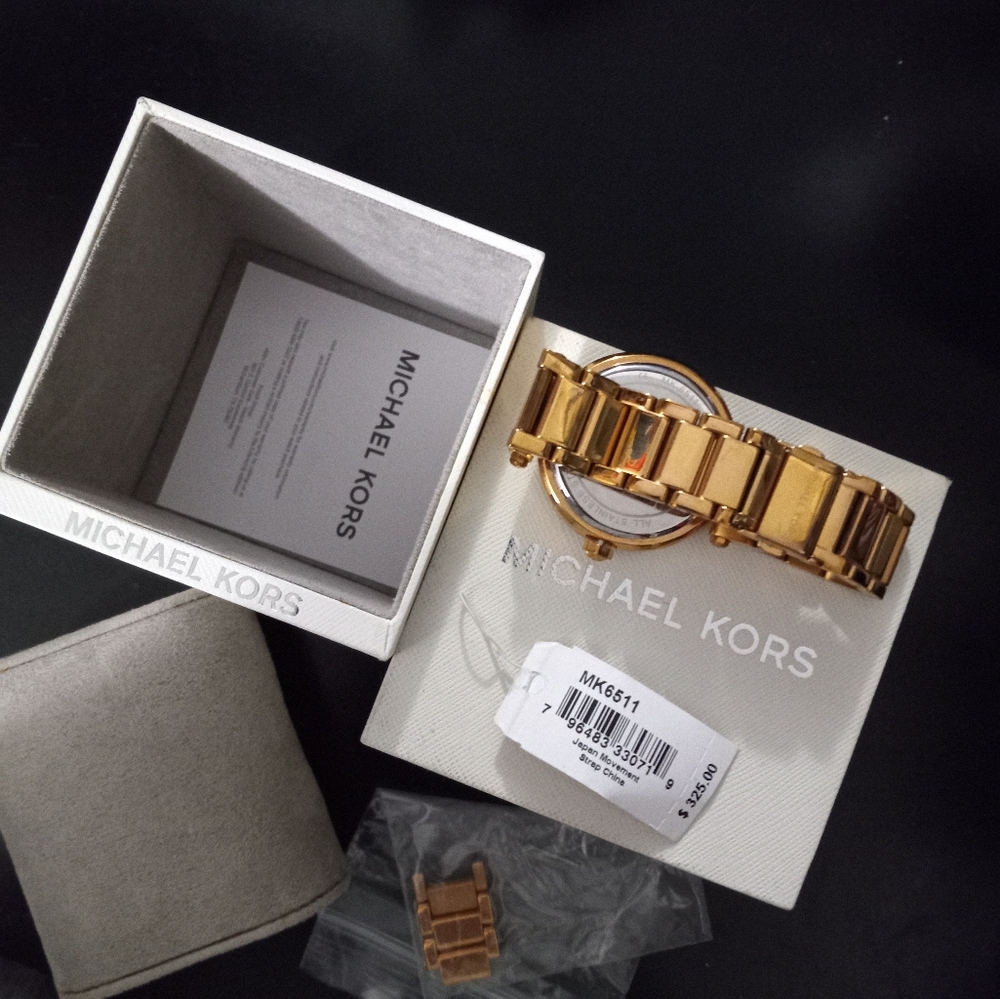 Michael Kor Watch - Picture 3 of 3
